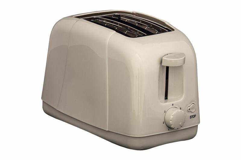 Kitchenware | Quest Scotsman Low Wattage Toaster – Cream Appliances Electrical